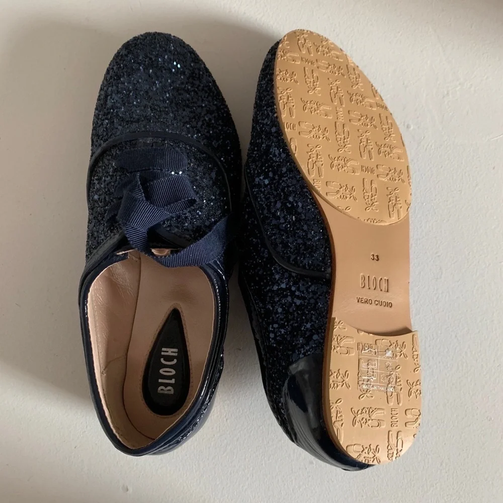 𝅺Bloch| Glitter/Sparkly Dress Shoes- Size 2 little girl